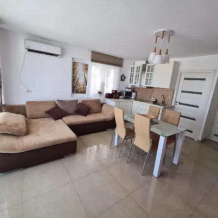Briza Pe Promenada Appartement *