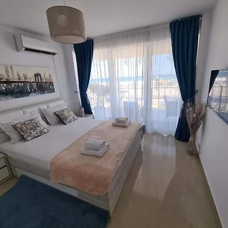 Briza Pe Promenada Apartamento *