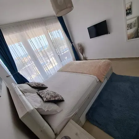 Briza Pe Promenada Apartment
