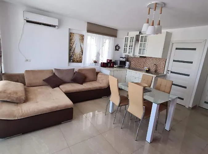 Briza Pe Promenada Apartment *