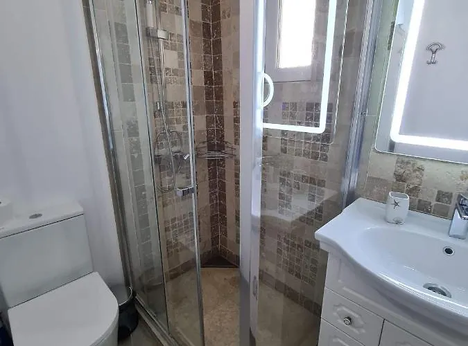 Briza Pe Promenada Navodari